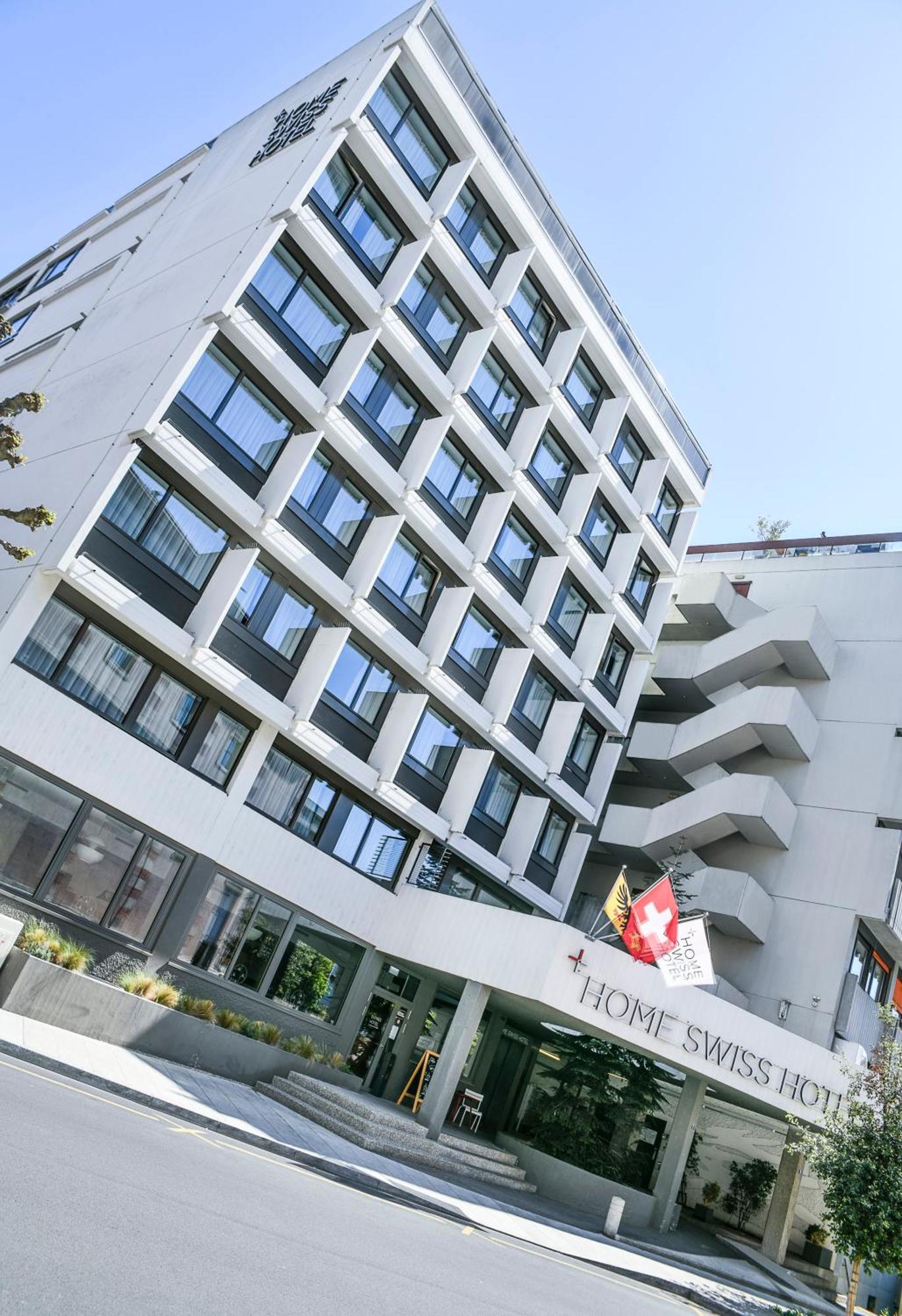 Swiss 4*